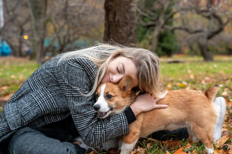 Corgi & Mommy